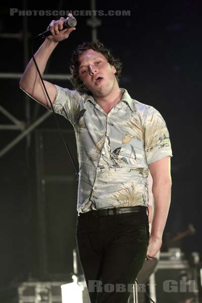 FRIENDLY FIRES - 2009-06-27 - PARIS - Hippodrome de Longchamp - 